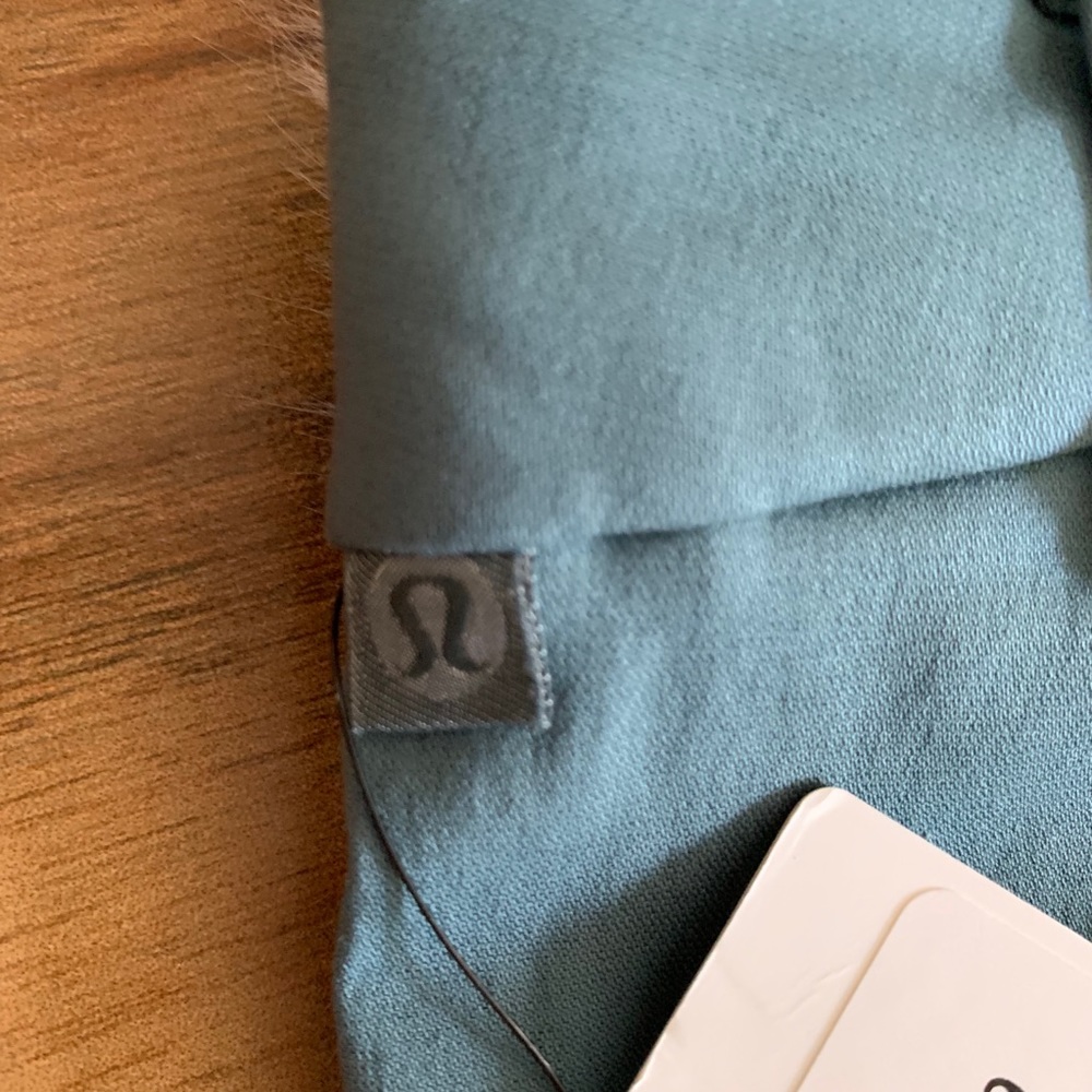 Lululemon commission short 9” chino MSGN size 38 - Picture 3 of 5